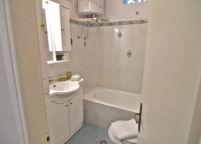 Metropolis Midtown קסטוריה