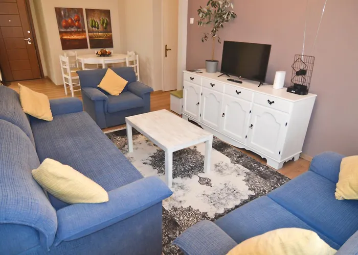 Metropolis Midtown קסטוריה